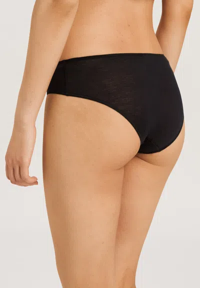 Hanro Invisible Touch Microfiber Seamless Bikini Brief In Black