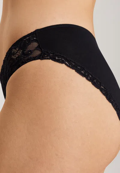 Hanro Stretch-cotton Moments Mini Briefs In Black