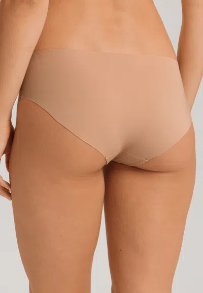 Hanro Invisible Cotton Cotton Blend High Cut Brief In Brown