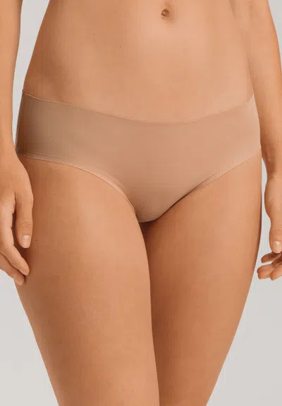 Hanro Invisible Cotton Cotton Blend High Cut Brief In Brown