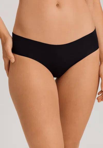 Hanro Invisible Touch Microfiber Seamless Bikini Brief In Black