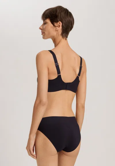 Hanro Invisible Touch Microfiber Soft Cup Bra In Black