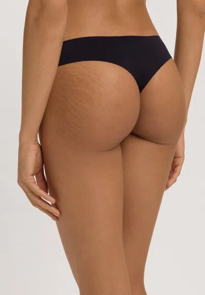 Hanro Invisible Touch Microfiber Seamless Bikini Brief In Black