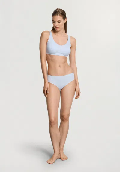 Hanro Invisible Touch Microfiber Seamless High Cut Brief In Multi