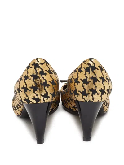 Pre-owned Marc Jacobs Vintage Houndstooth-pattern Round-toe Pumps In Gold