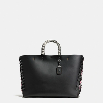 Coach Rogue Tote In Exotic Link Leather In : Black Copper/black Pink