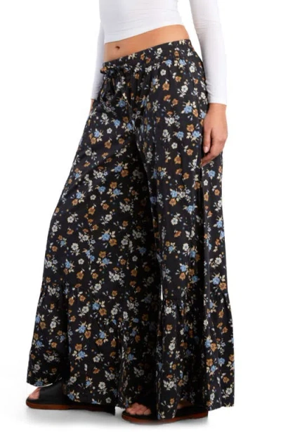 Billy T Drawstring Waist Tiered Pants In Multi