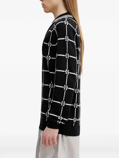 Fred Perry Geometric-pattern V-neck Sweater In Black