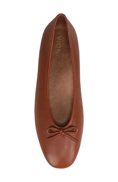 Vionic Larissa Ballet Flat In Brown