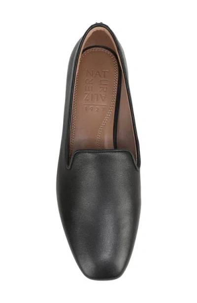 Naturalizer Charm Flat In Black