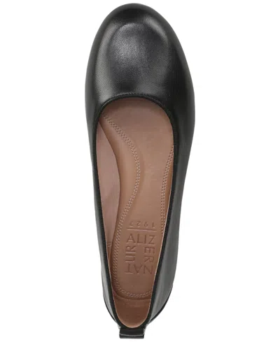 Naturalizer Soft Flex Ballet Flat In Multi