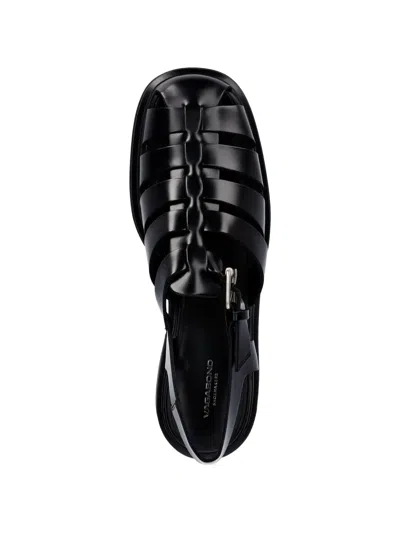 Vagabond Ellis Caged Buckle-fastening Sandals In Black