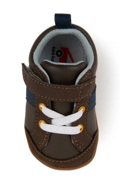See Kai Run Connor Mini Sneaker In Brown