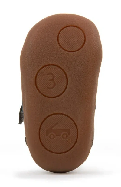 See Kai Run Connor Mini Sneaker In Brown