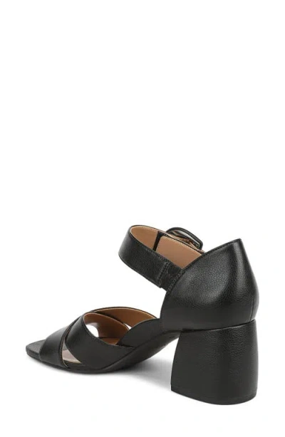 Vionic Soraya Heel Sandal In Multi
