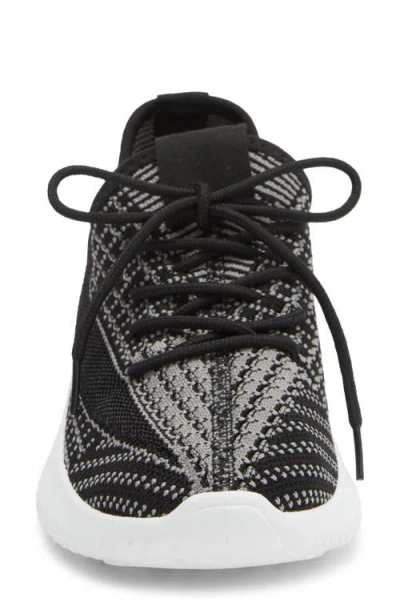 Tahari Patterned Knit Sneaker In Black