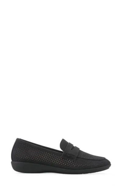 Cliffs By White Mountain Samson Loafer In Black