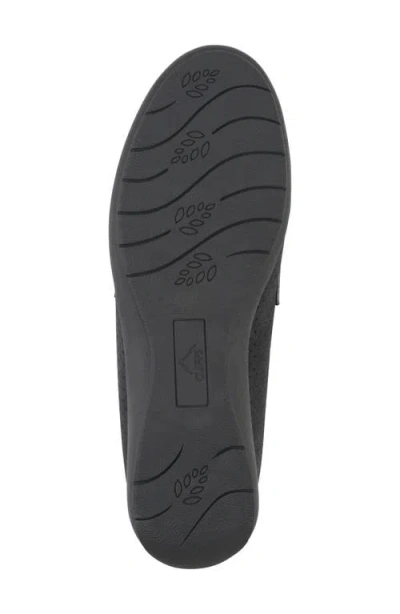 Cliffs By White Mountain Samson Loafer In Black