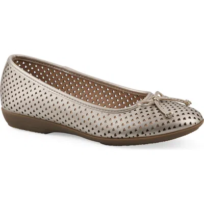 Cliffs By White Mountain Wide Width Carris Ballet Flat In Multi