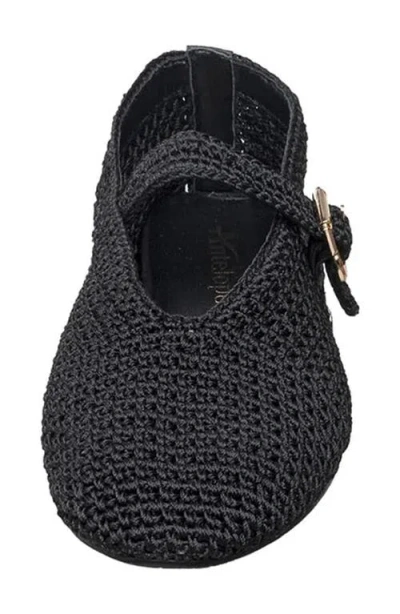 Antelope Daphne Flat In Black