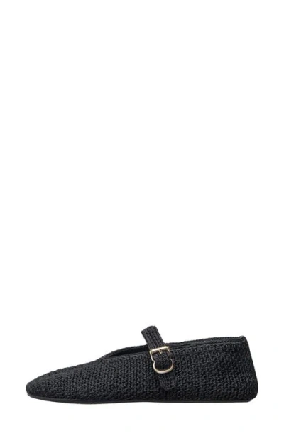 Antelope Daphne Flat In Black
