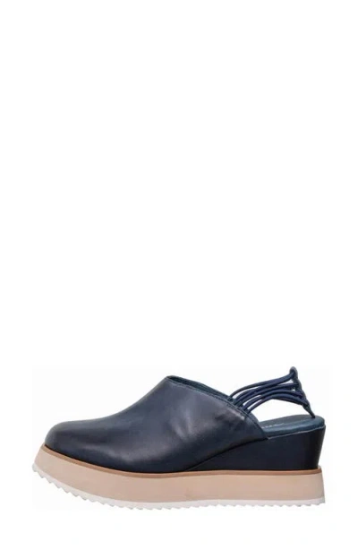 Antelope Isla Clog In Blue