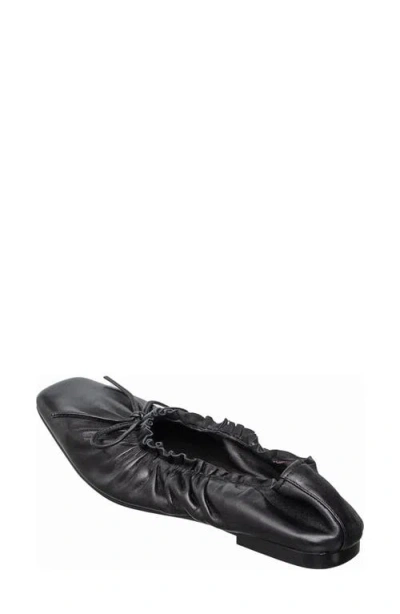 Antelope Demi Flat In Black