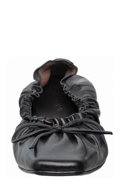 Antelope Demi Flat In Black