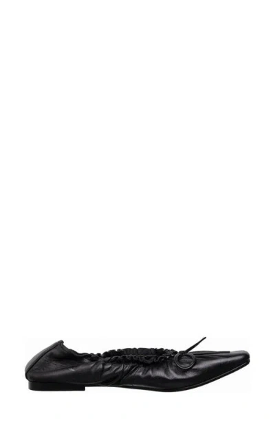 Antelope Demi Flat In Black