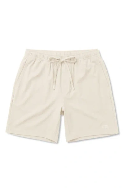 Cuts Crossover Performance Drawstring Shorts In Pink