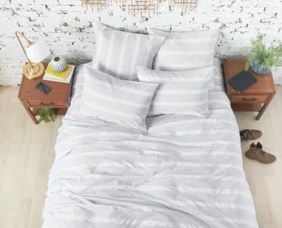 Carol & Frank Mason Queen Duvet Cover In White