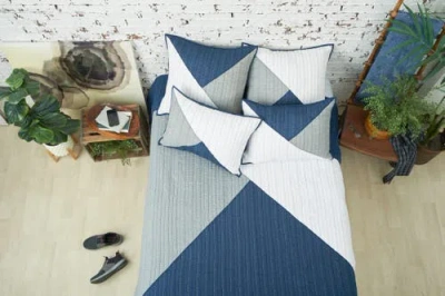Carol & Frank Asymmetrical Queen Quilt In Blue