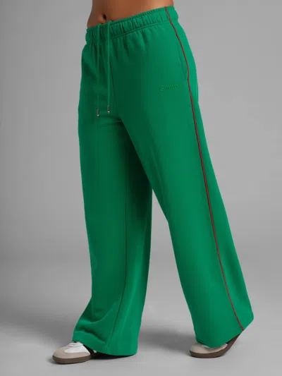 Comfrt Laid Back Halo Fleece Wide Leg Pant In Green
