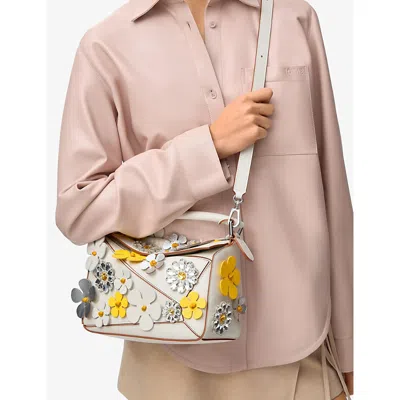 Loewe Womens Soft White  X Paula's Ibiza Puzzle Small Daisy-embellished Leather Top-handle Bag In Red