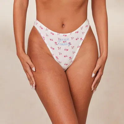 Lounge Print In White