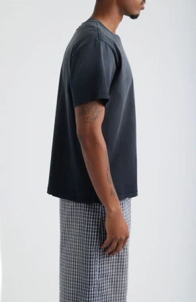 Elwood Core Distressed Tee In Black