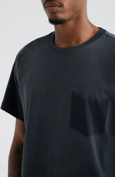 Elwood Core Distressed Tee In Black