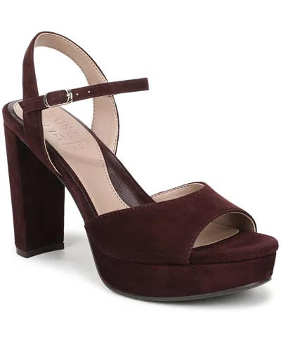 Naturalizer Marigold Ankle Strap Platform Sandal In Burgundy