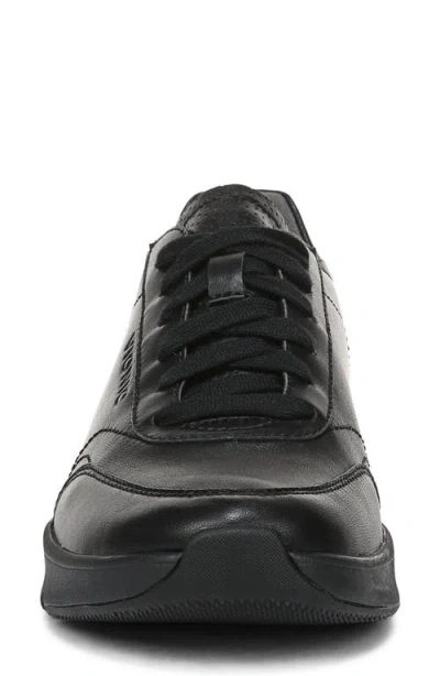 Vionic Uptown Sneaker In Multi