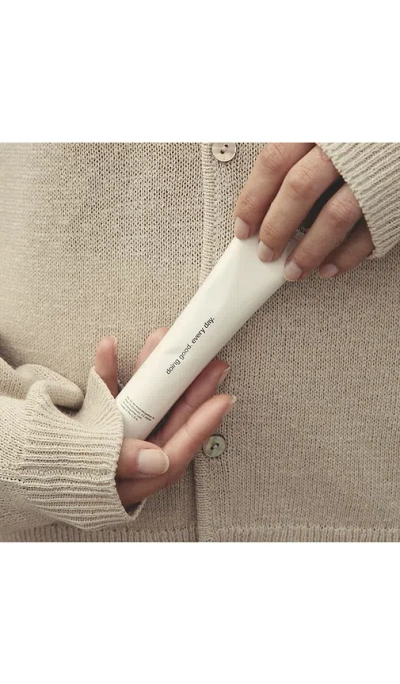 Evolvetogether Hand Cream 핸드 크림 In White