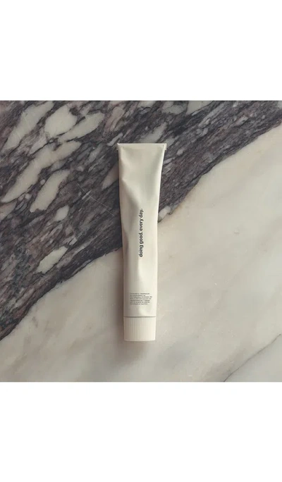 Evolvetogether Hand Cream 핸드 크림 In White