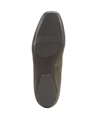 Naturalizer Charm Flat In Green