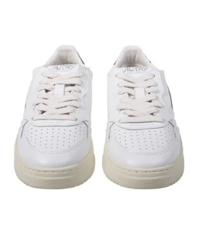 Autry Medalis Low Aulm Ll22 Sneakers In White