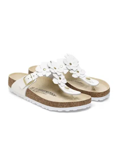 Birkenstock Gizeh Thong Sandals With Floral Buckle Fastening In Black