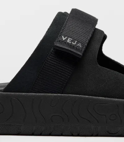 Veja Arpoador Slippers In Black