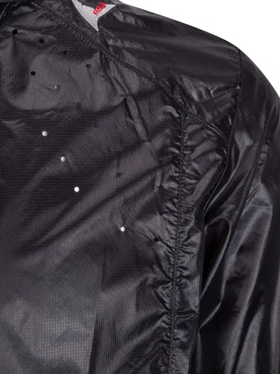 Roa Packable Zipped Jacket In Black