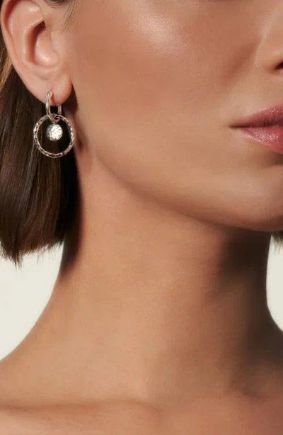 John Hardy Dot Hammered Interlink Earrings In Metallic