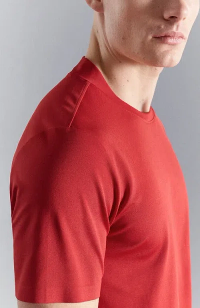 Mango Slim Fit Coolmax® Solid T-shirt In Red