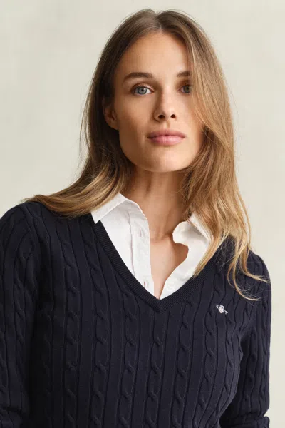 Gant Cable-knit V-neck Sweater In Blue
