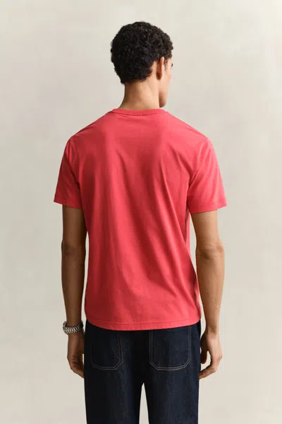 Gant Regular Fit Shield T-shirt In Red